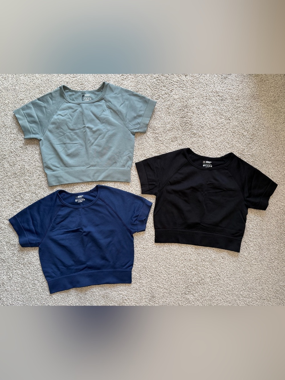 Bundle of 3 Women’s Seamless Workout Crop Tops